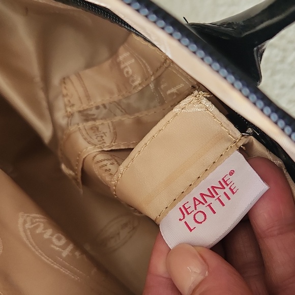 RARE Jeanne Lottie Tim Hortons Satchel - Picture 5 of 12